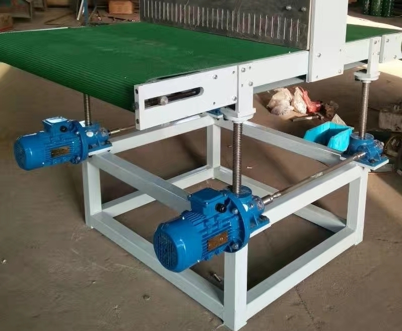 砂光機配套的浙江帶式輸送機.jpg 砂光機配套的浙江帶式輸送機.jpg